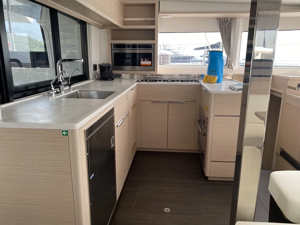 Image slide 221015