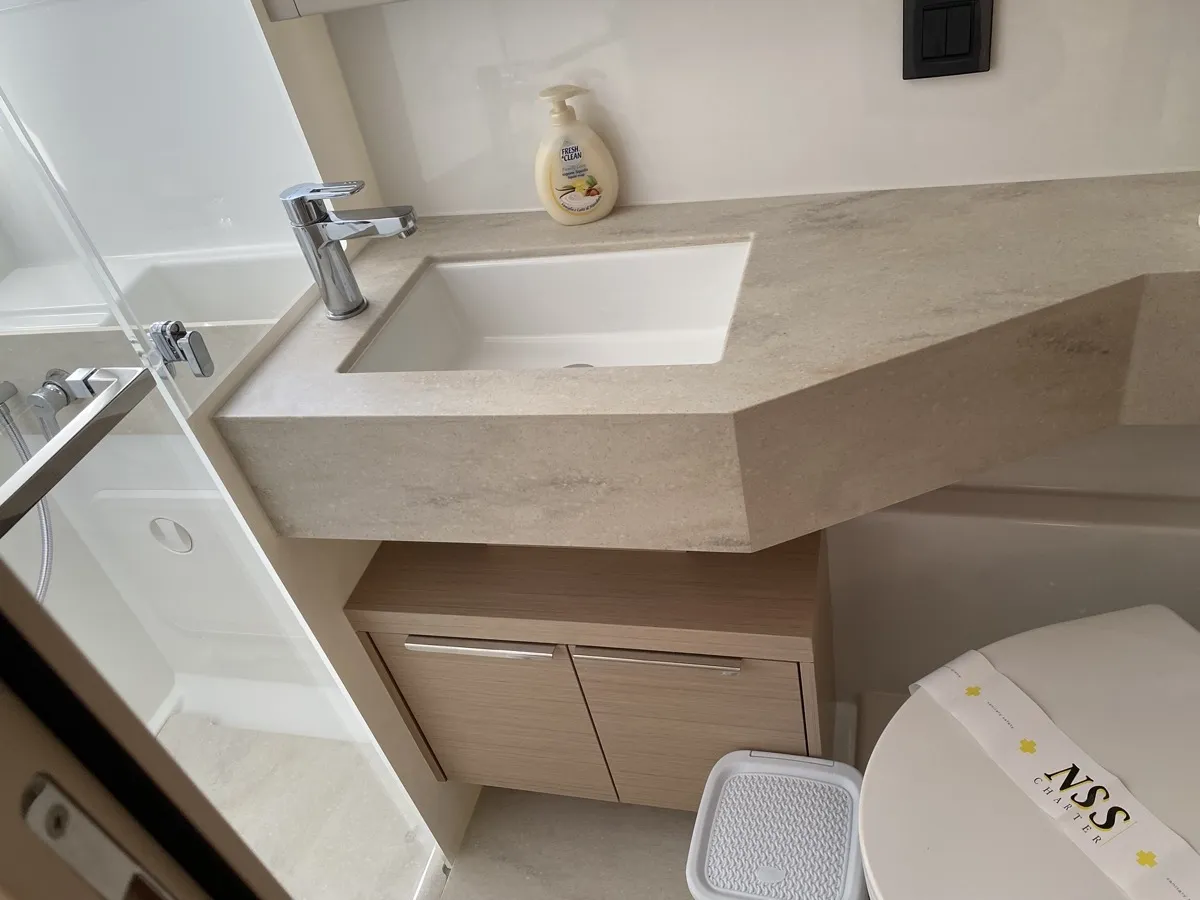 Image slide 221033