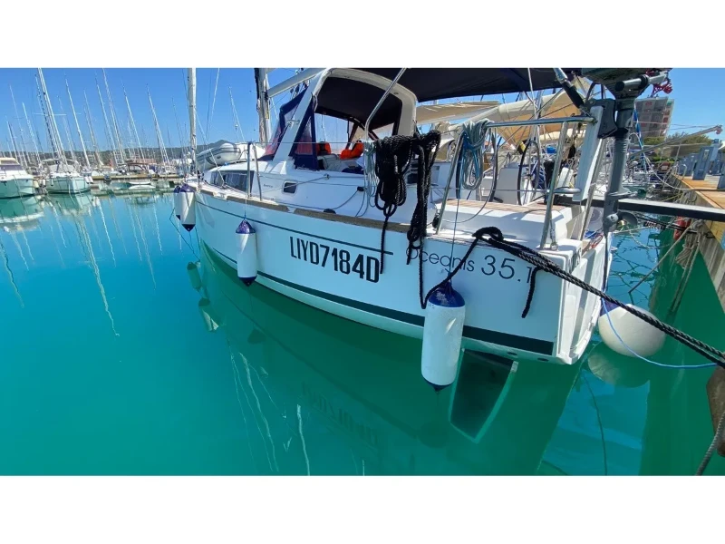 Oceanis 35.1 Nodus boat image