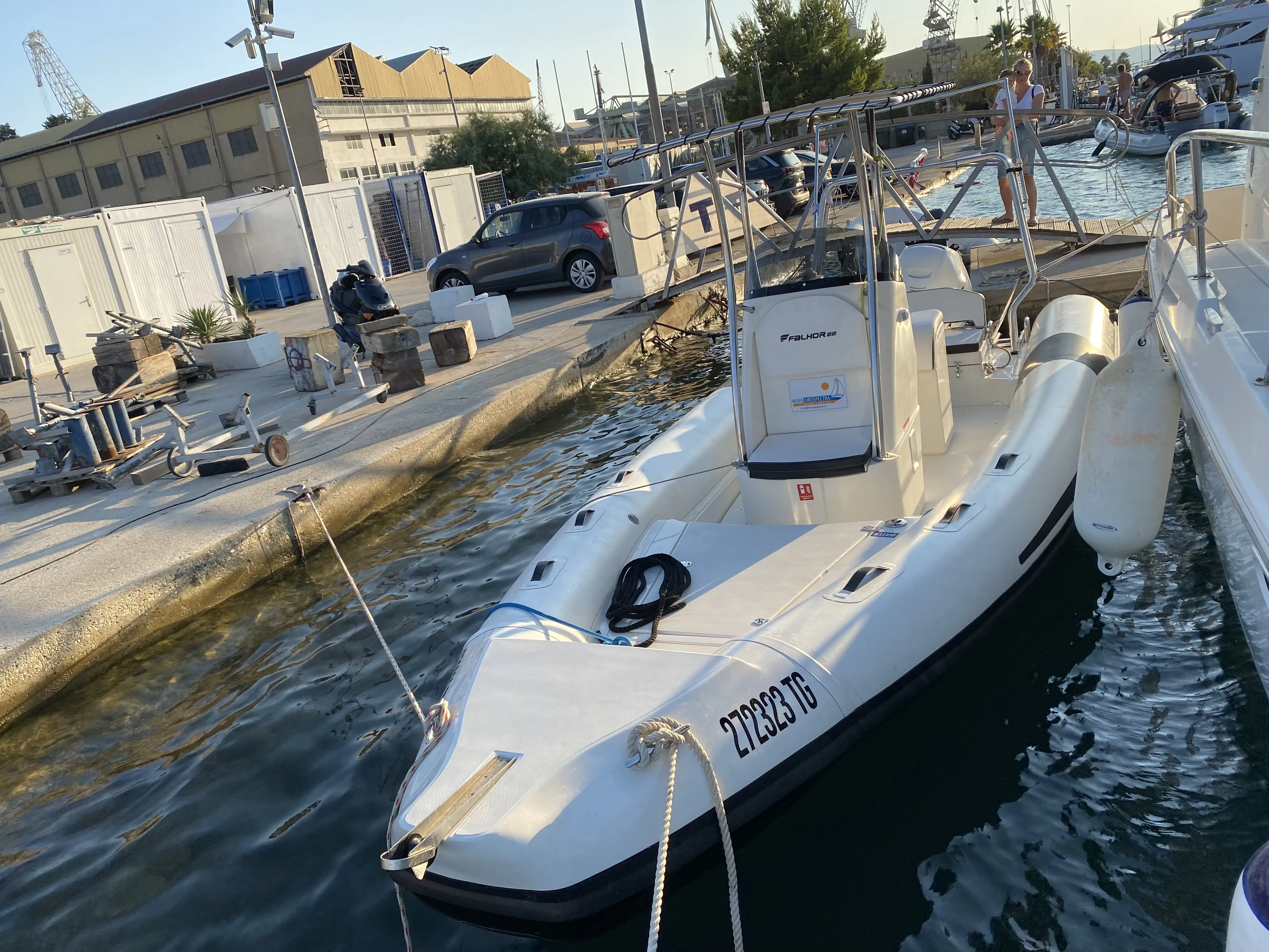 Image slide 221372