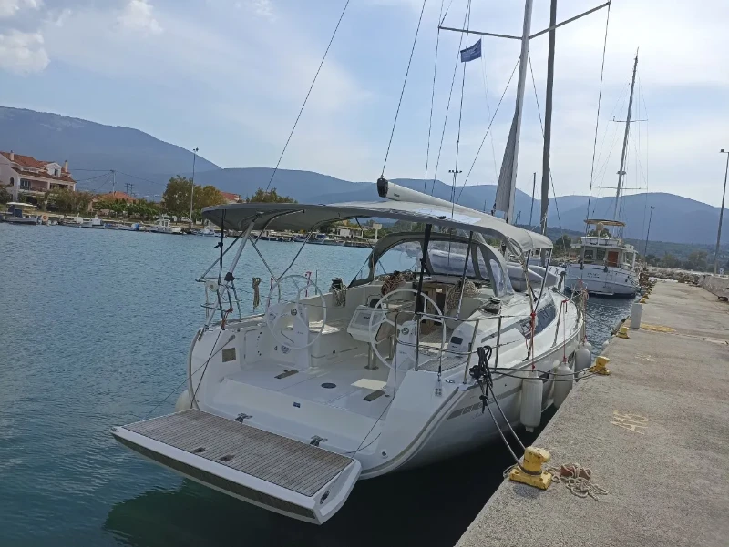 Bavaria Cruiser 41 Bavaria Cruiser 41 boat image