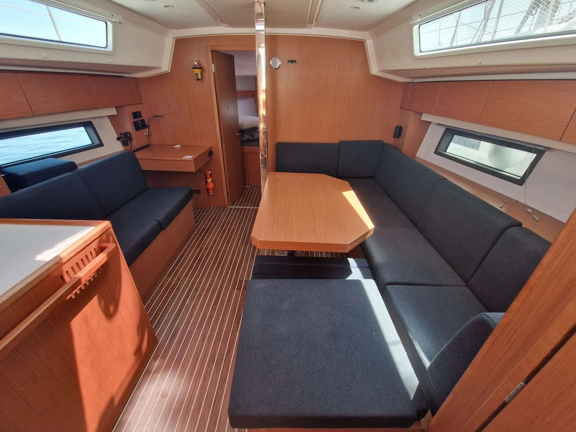 Image slide 223125