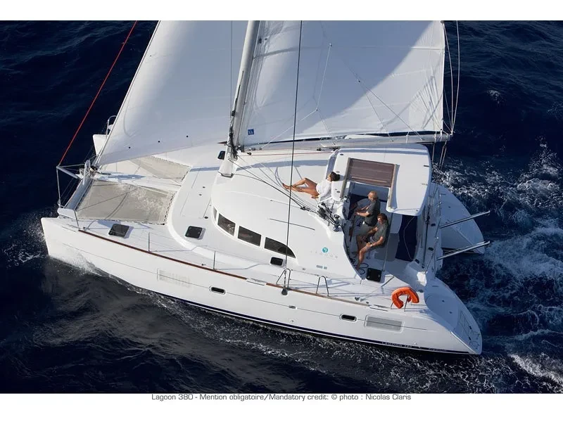 Lagoon 380 PUMA I boat image
