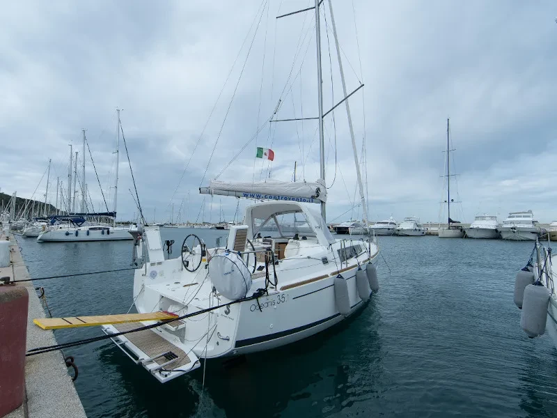 Oceanis 35.1 Oceanis 35.1 boat image