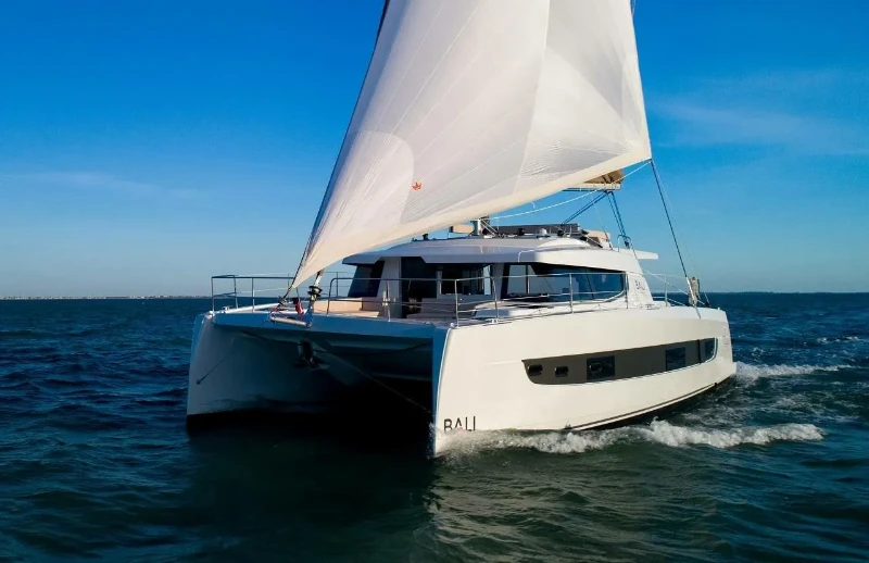 Bali 4.4 Divine Destiny boat image