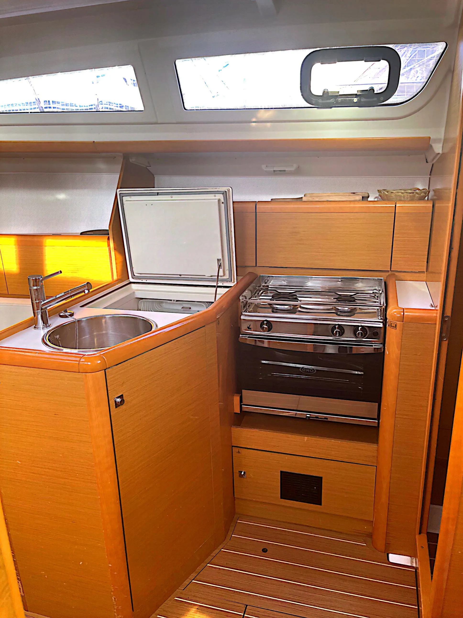 Image slide 224248