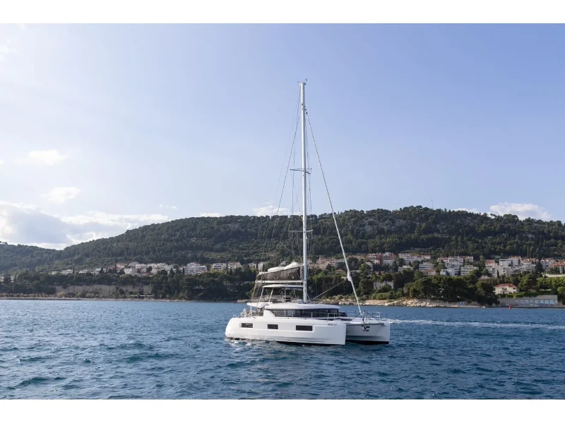 Lagoon 46 SKYFALL boat image