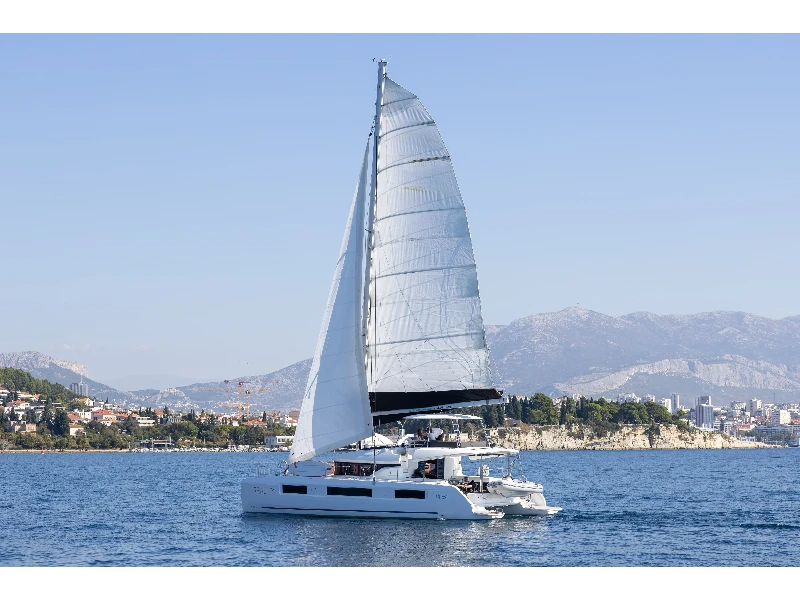 Lagoon 51 REALITY boat image