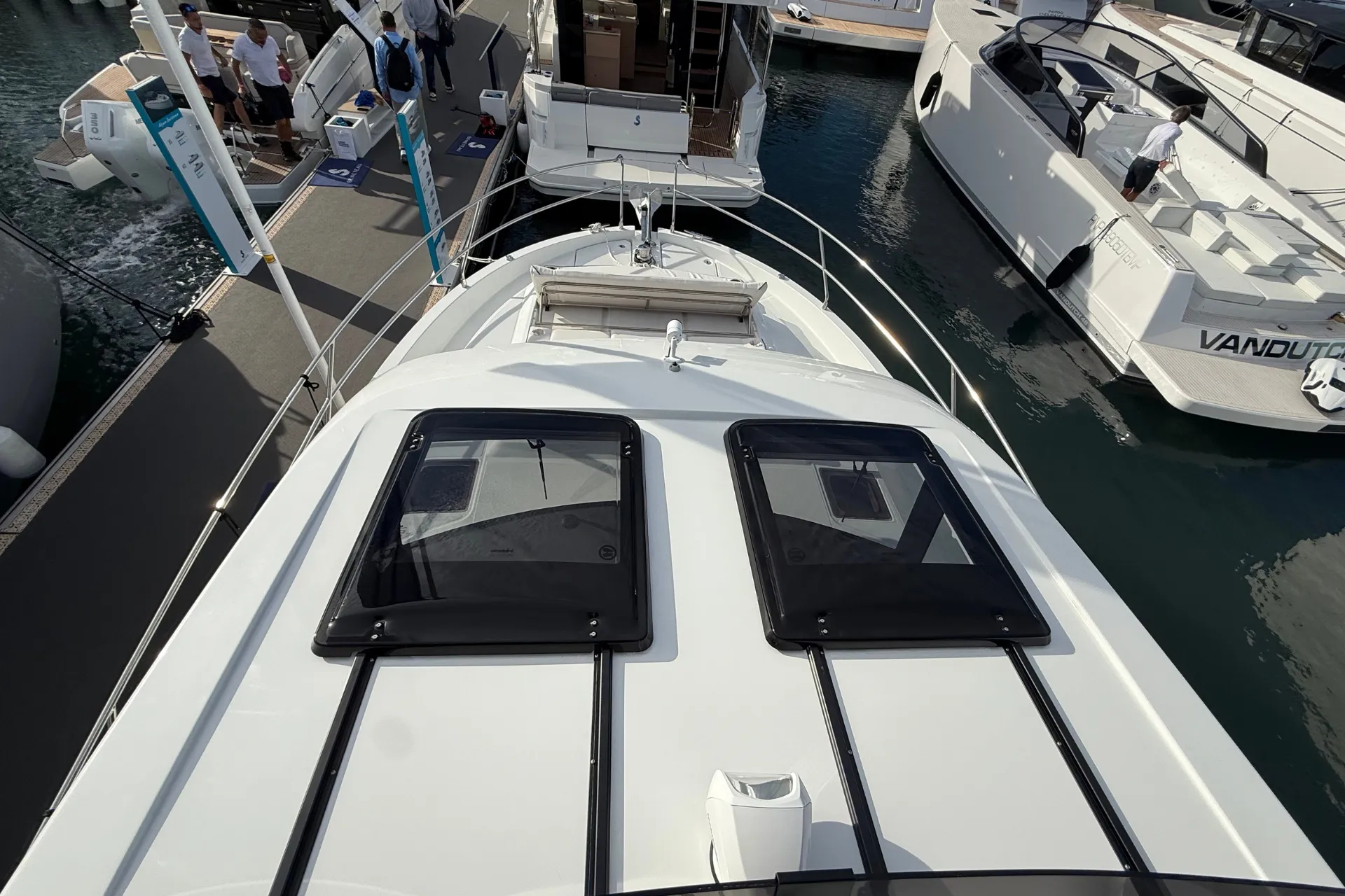 Image slide 225923