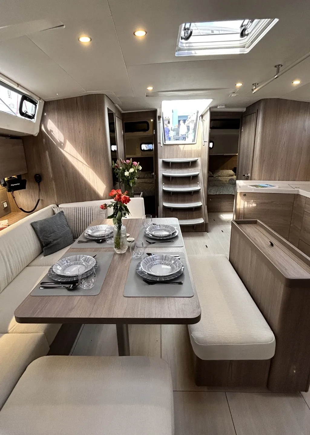 Image slide 227229