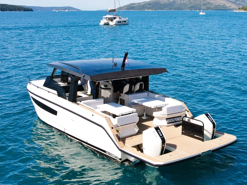 Tesoro T38 LASTOVO boat image