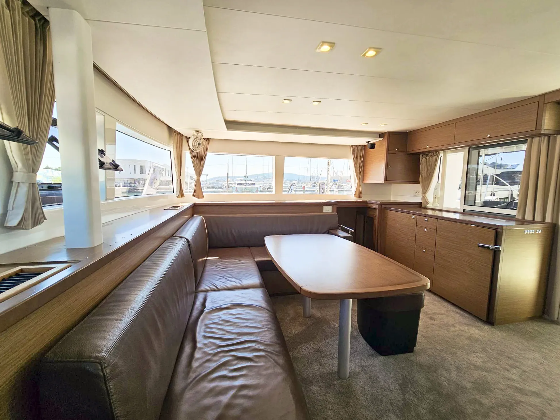 Image slide 228117