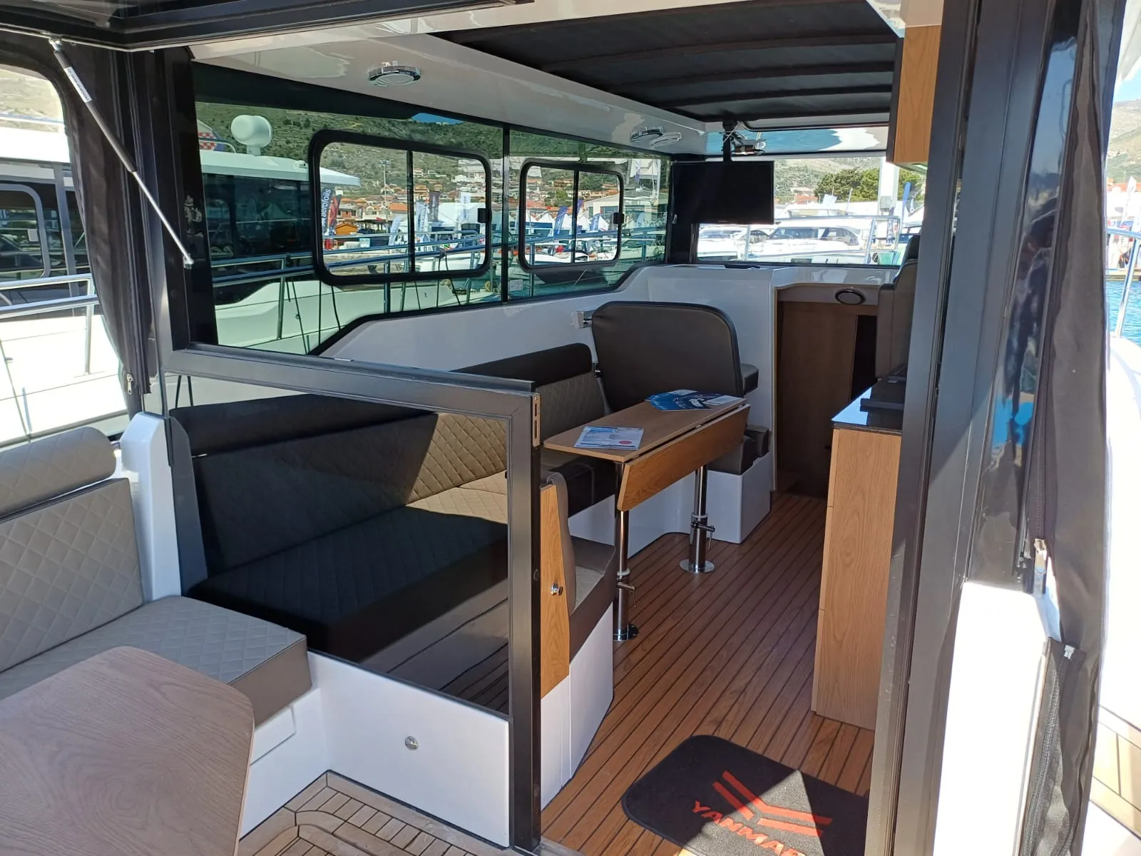 Image slide 228182