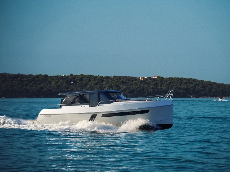 Maxima 37 Hvar boat image