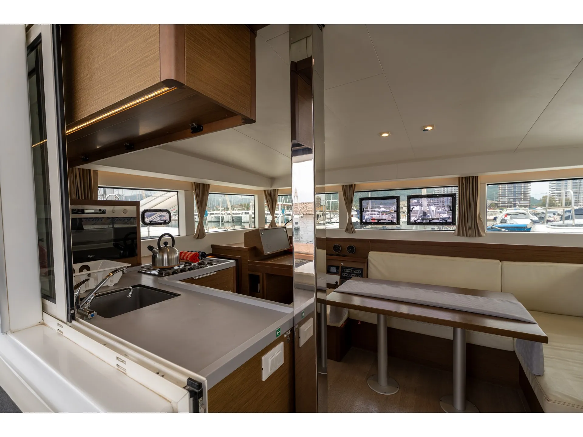 Image slide 228821
