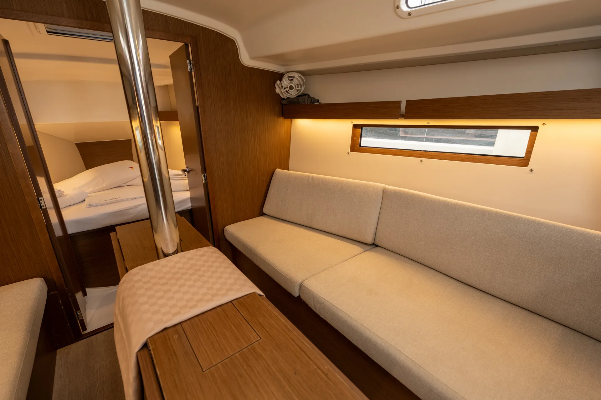 Image slide 228946