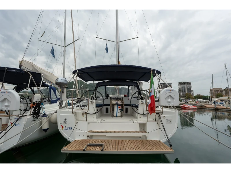 Oceanis 40.1 Lyra - Comfort line boat image