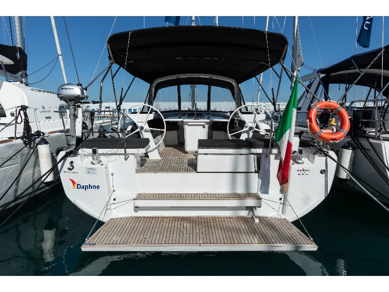 Oceanis 46.1 Daphne - Standard line boat image