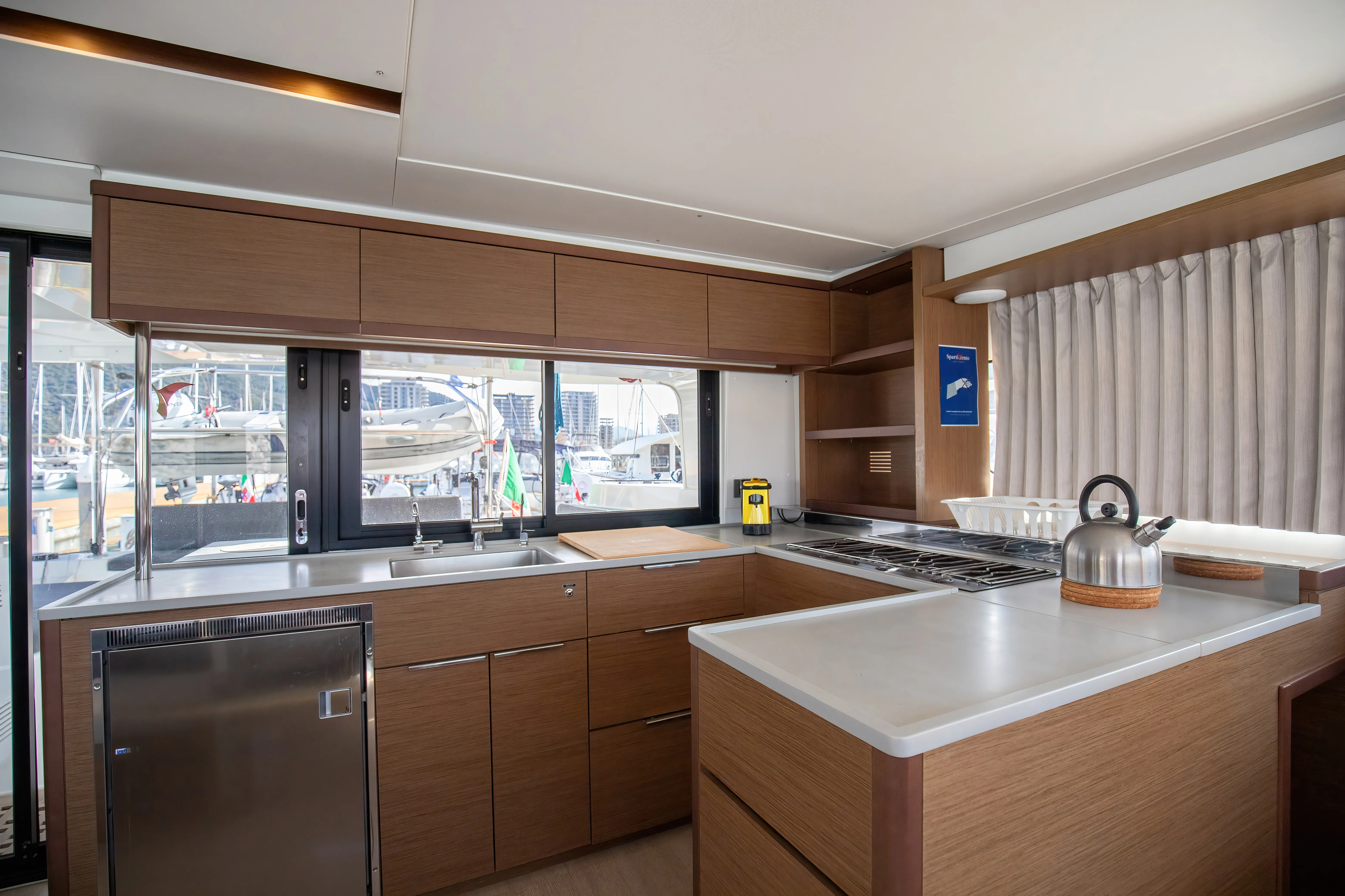 Image slide 229758