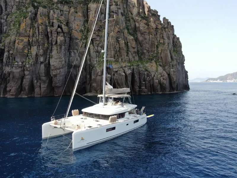 Lagoon 52F SAILUXE - Samoa boat image