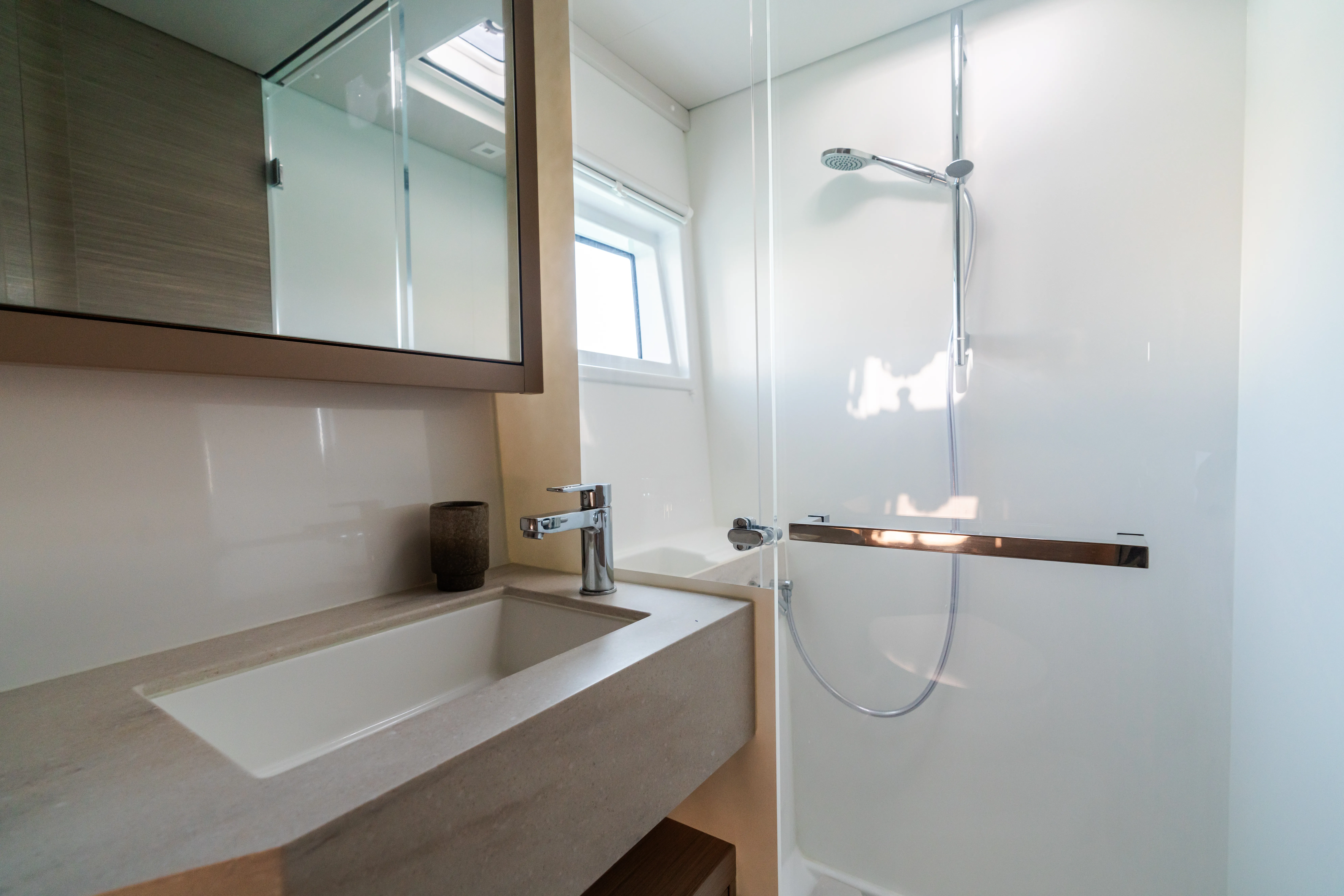 Image slide 230144