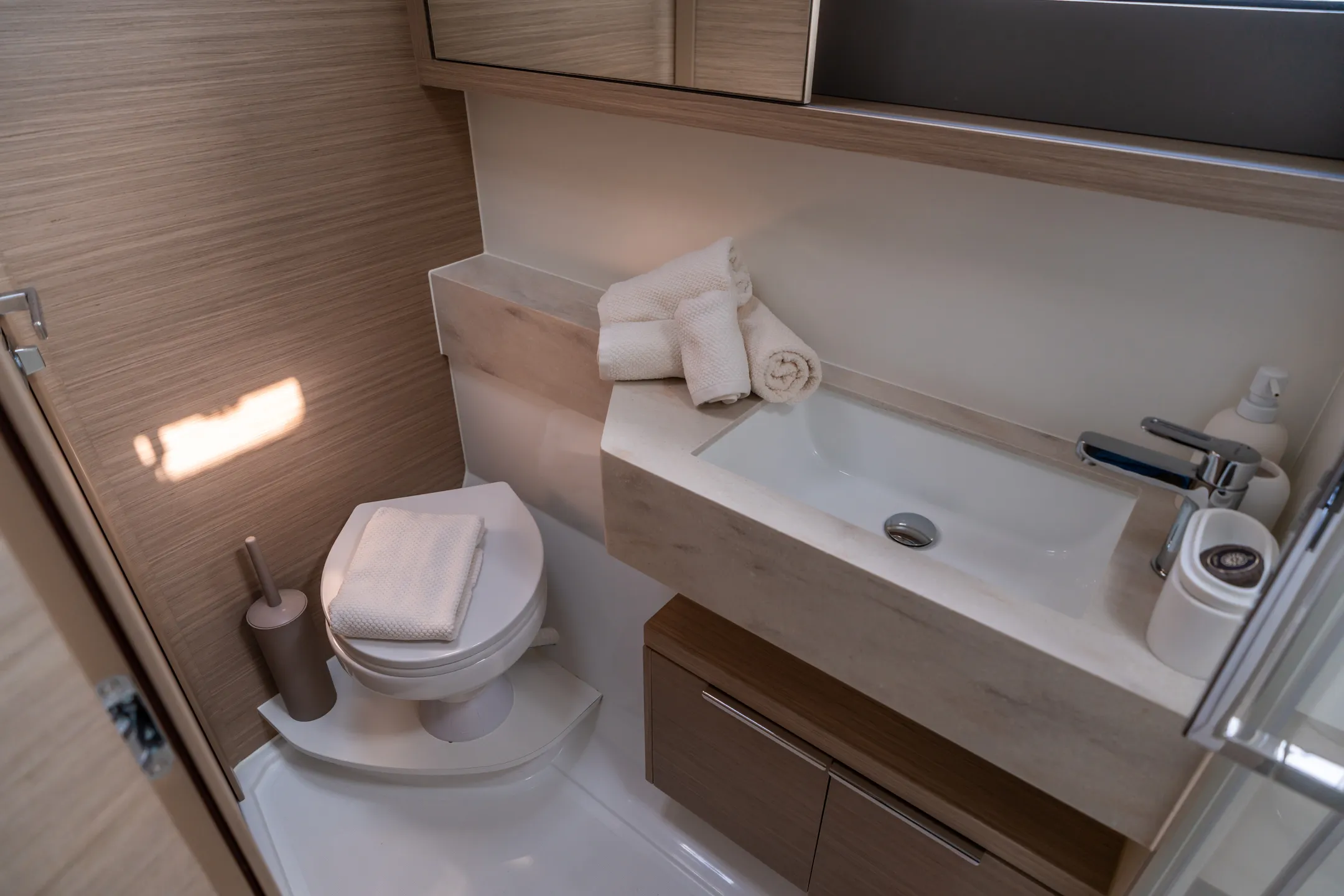 Image slide 230195