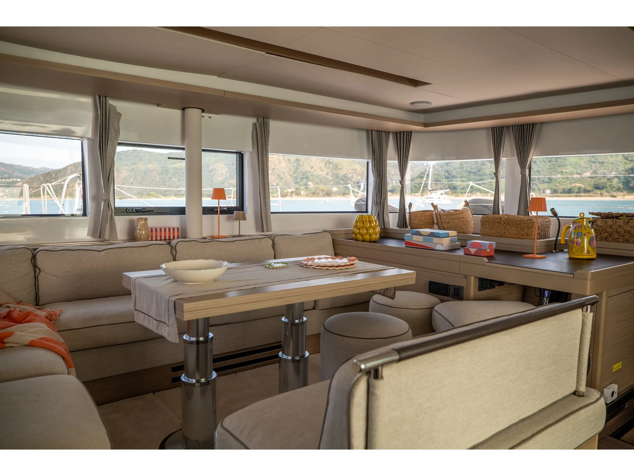 Image slide 230216