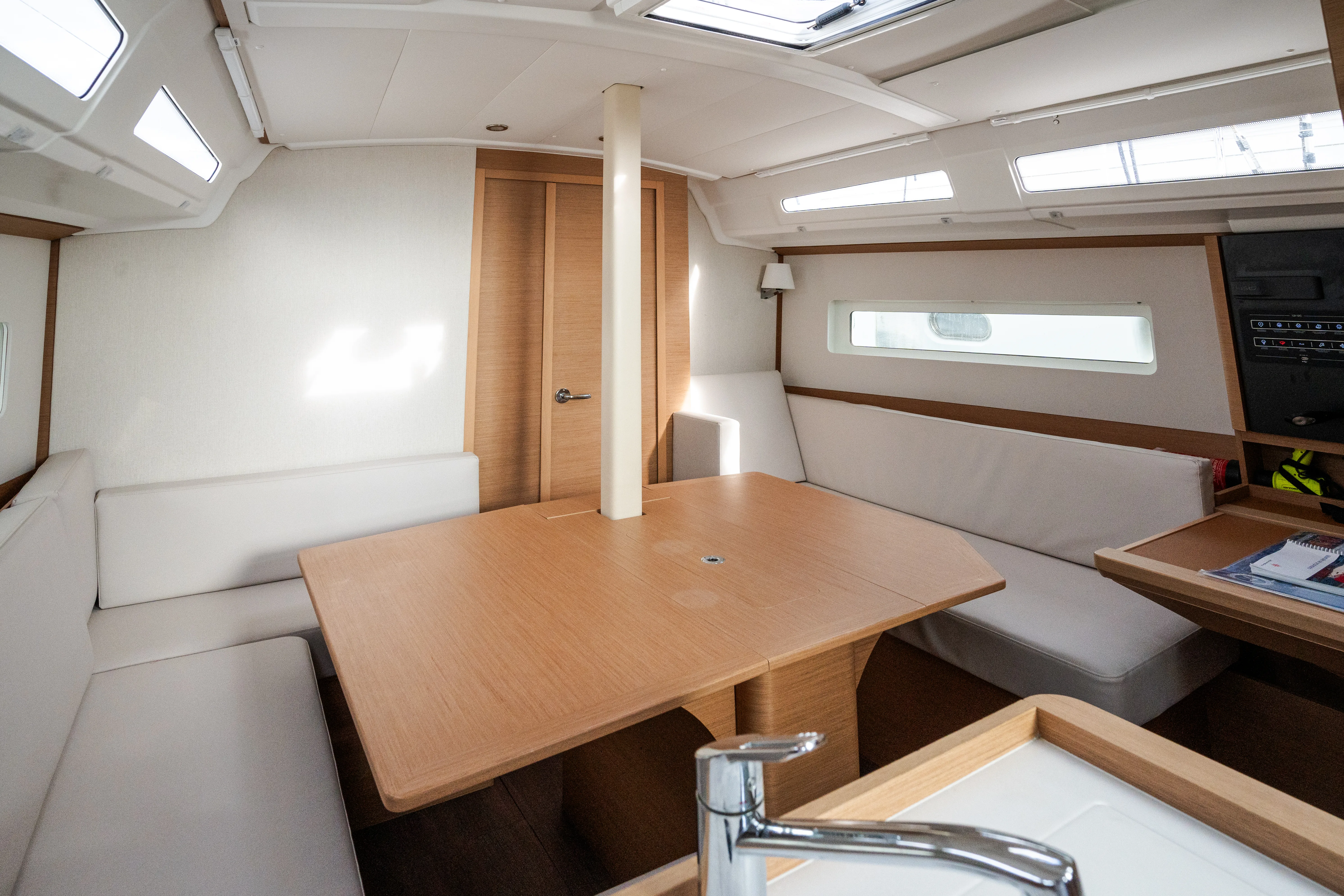 Image slide 230282