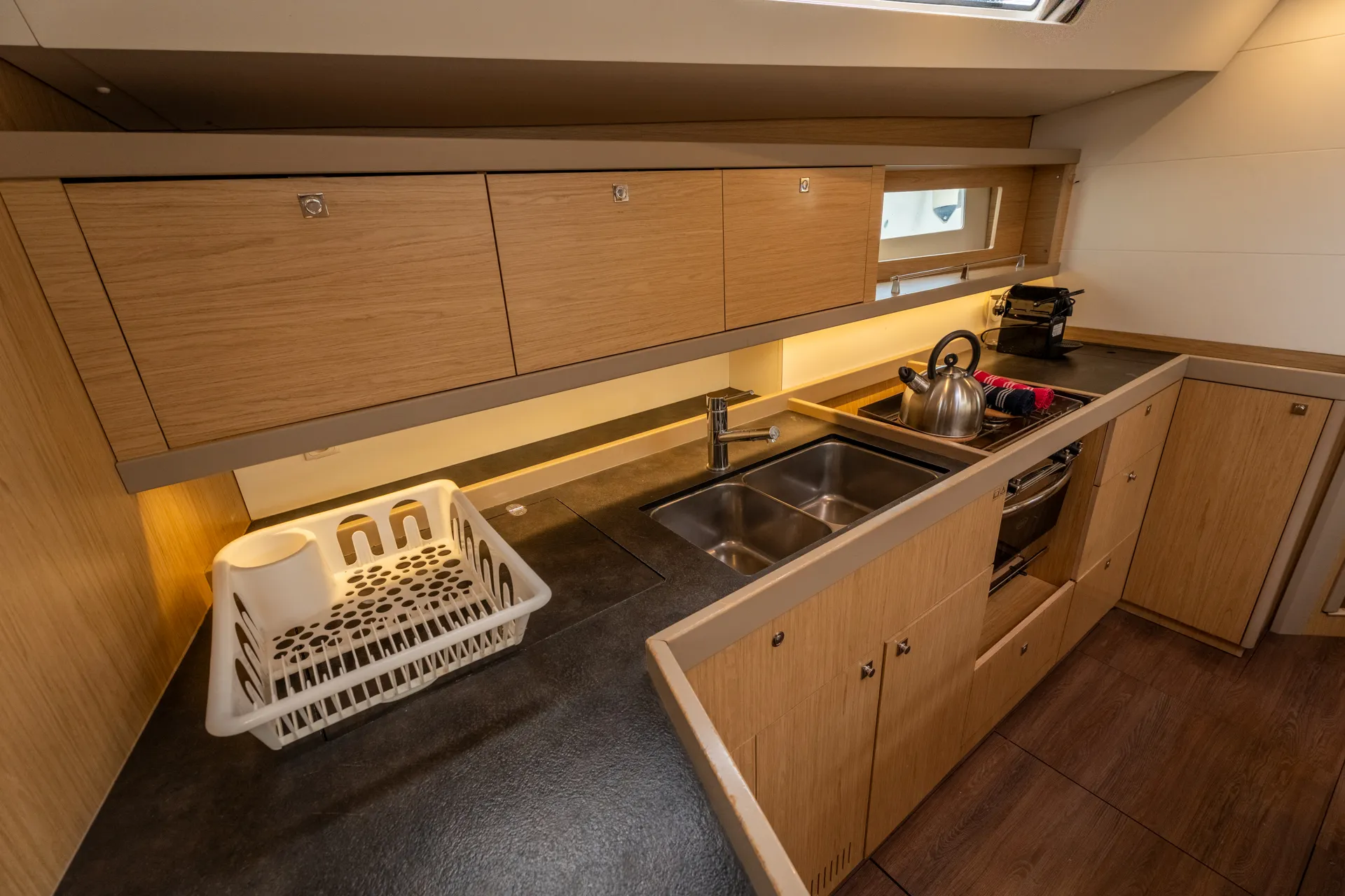 Image slide 230477