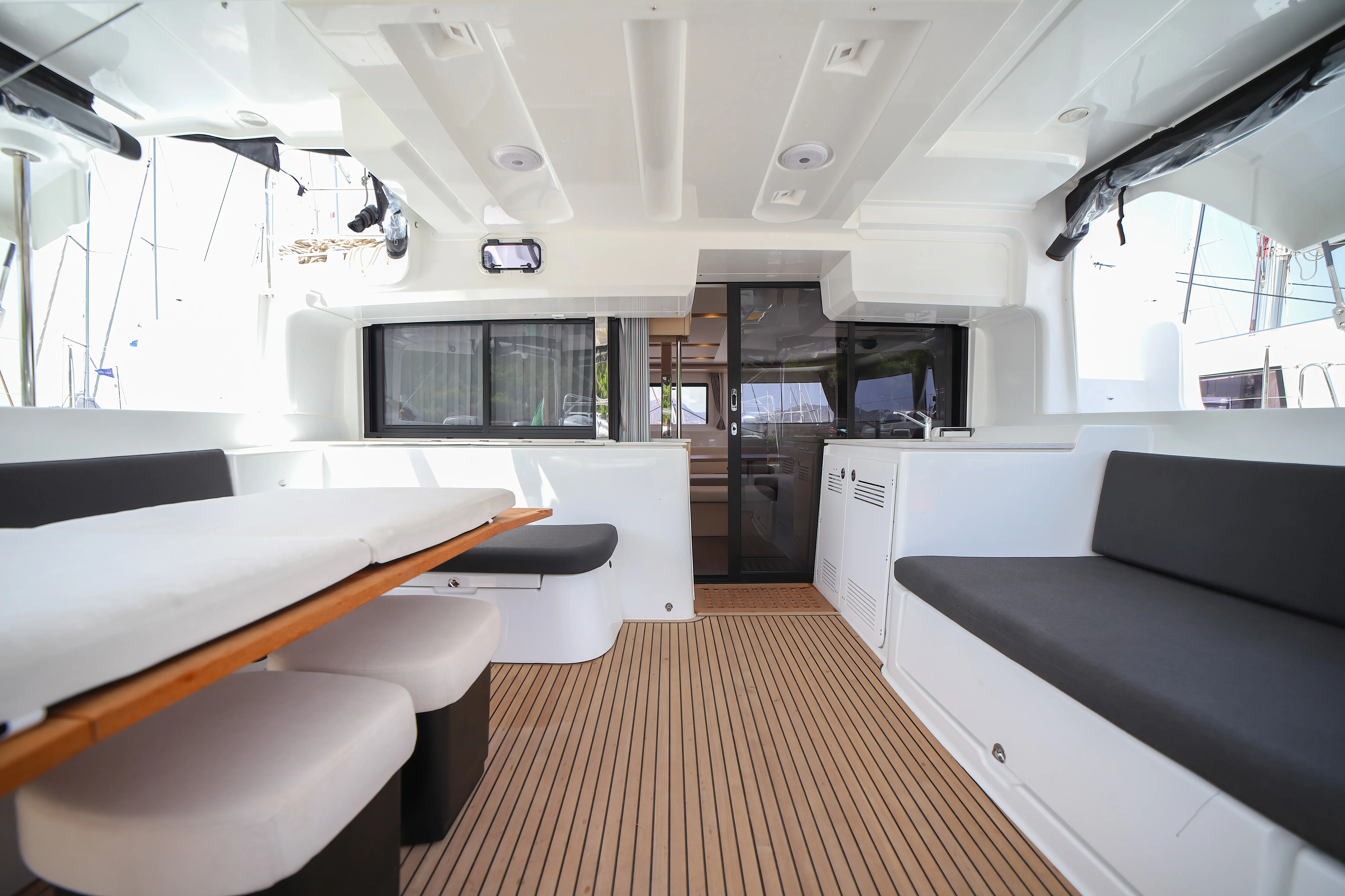 Image slide 230612