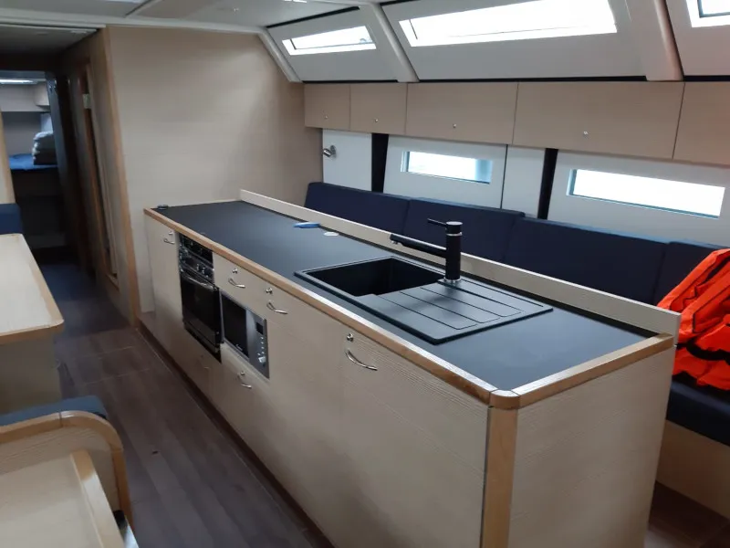 Image slide 230806