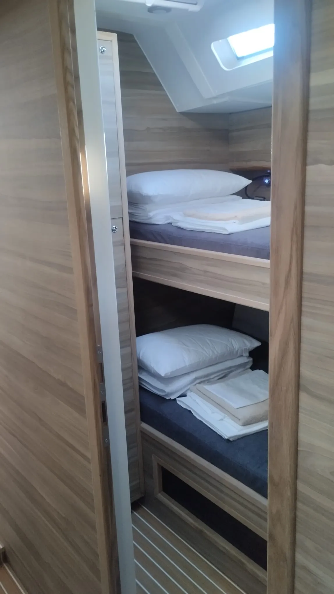 Image slide 230844