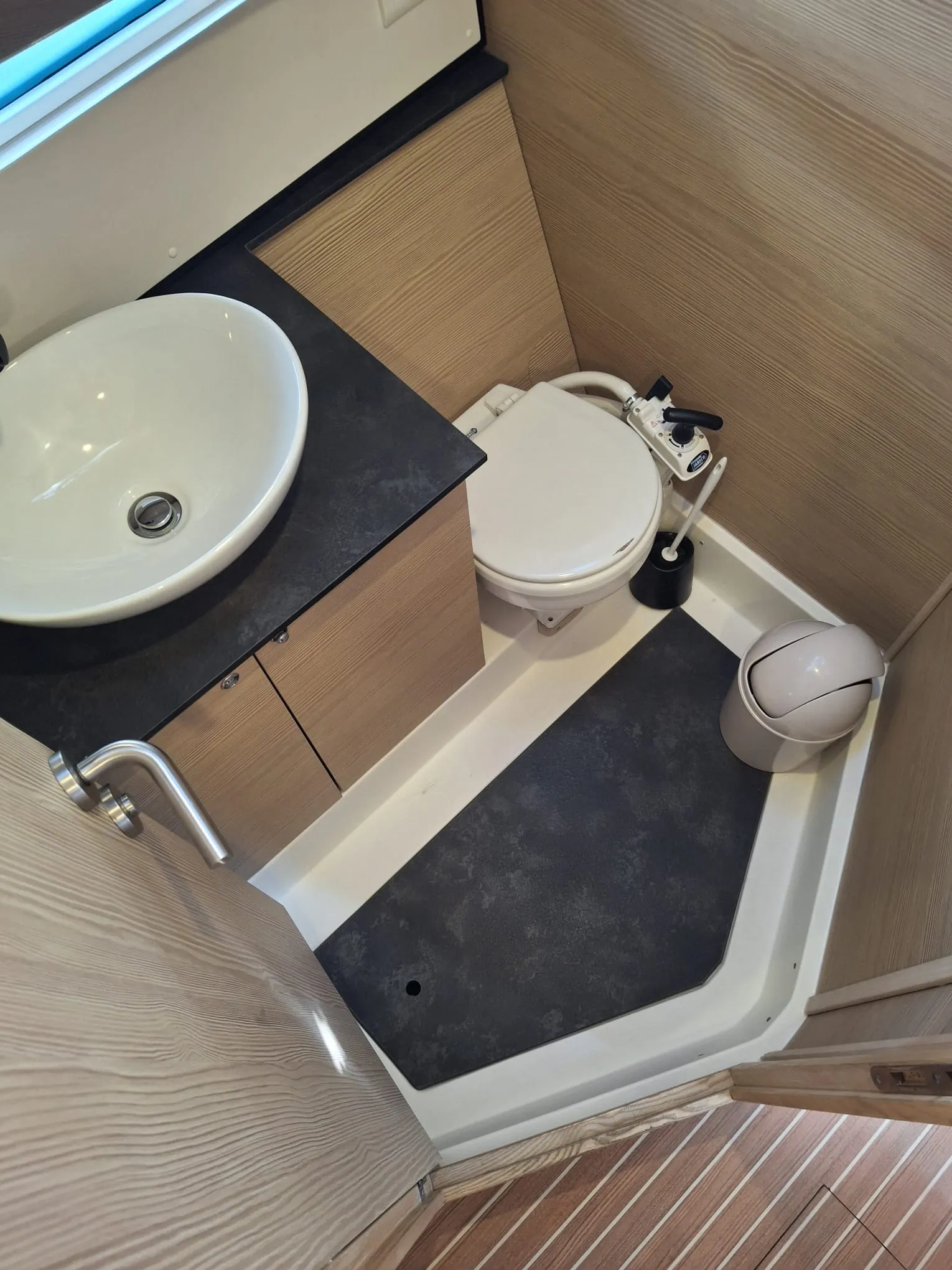 Image slide 231004