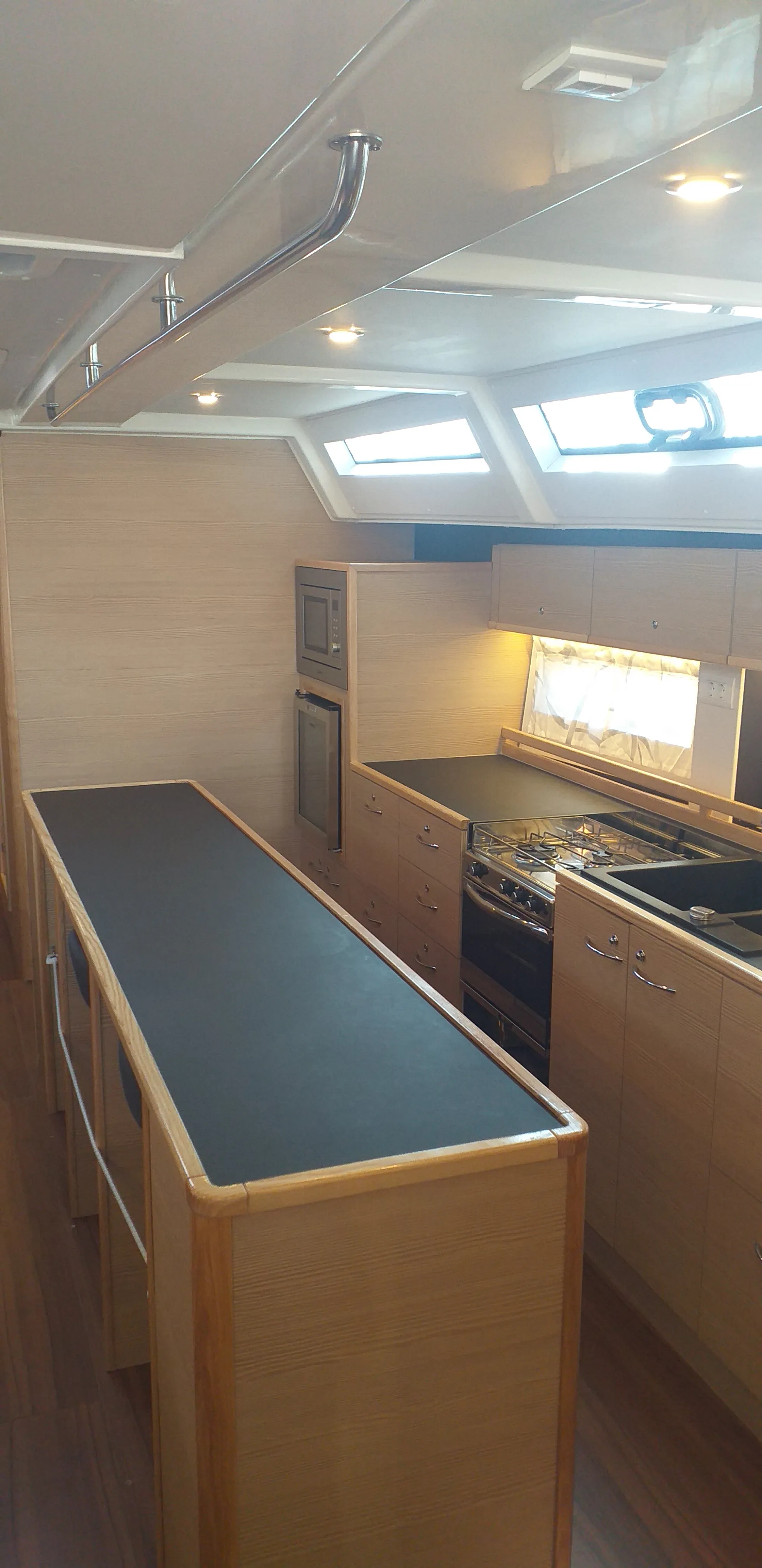 Image slide 231013