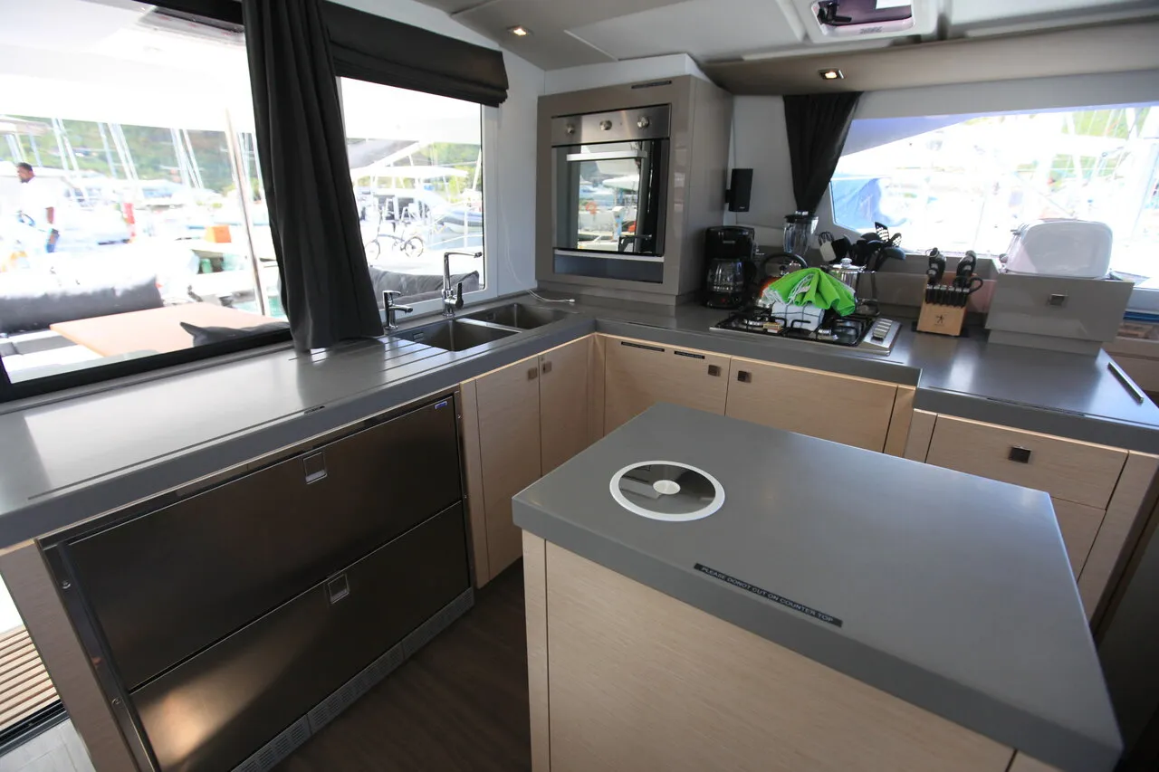 Image slide 23102
