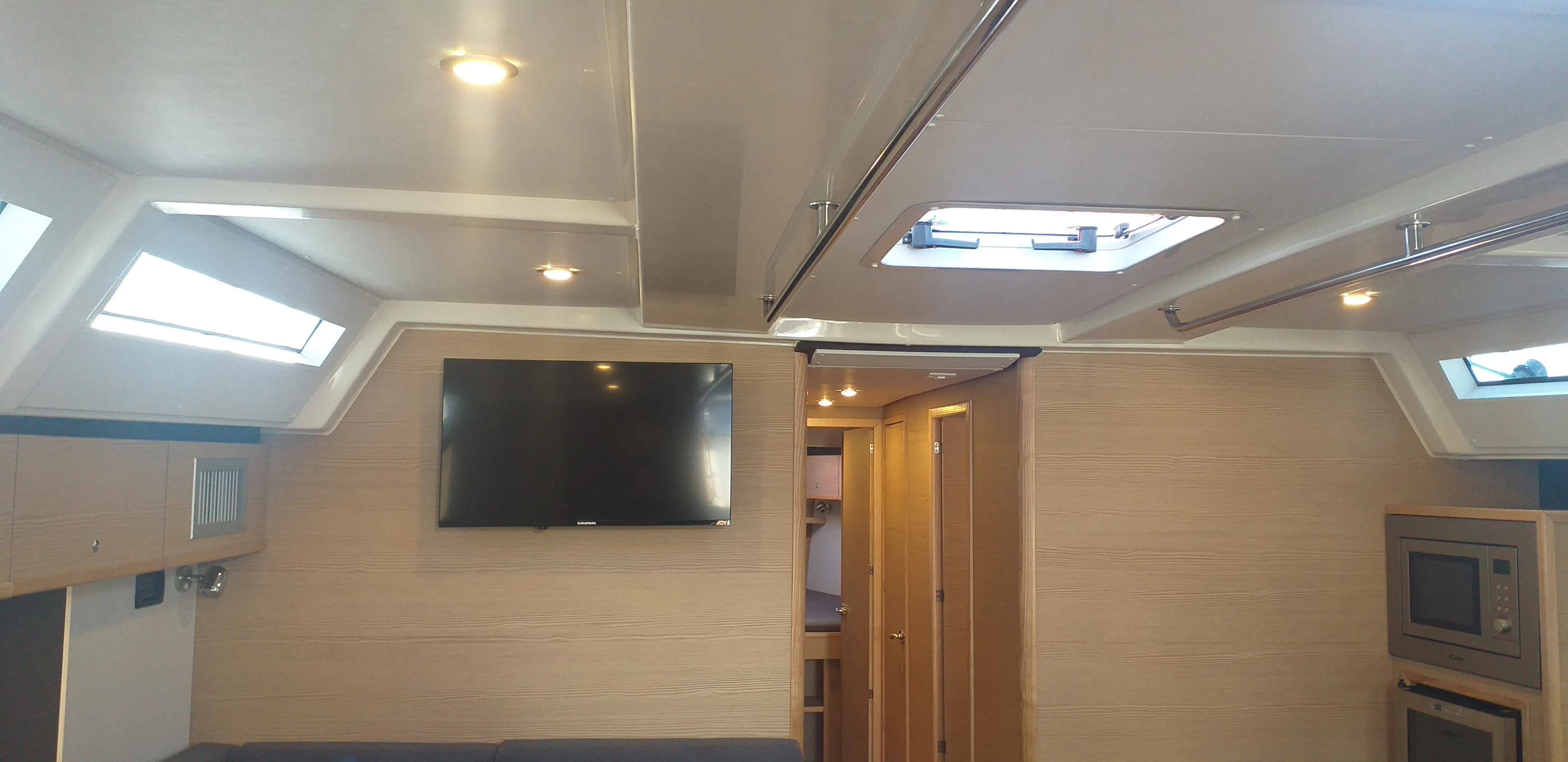 Image slide 231026