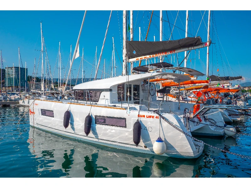 Bootsfoto Lagoon 40 OSPREY