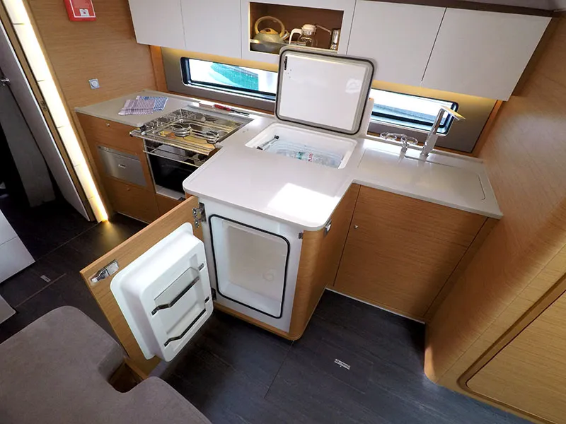 Image slide 233419