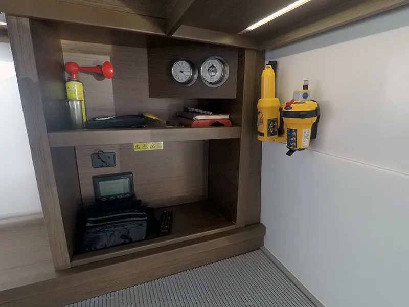 Image slide 233619
