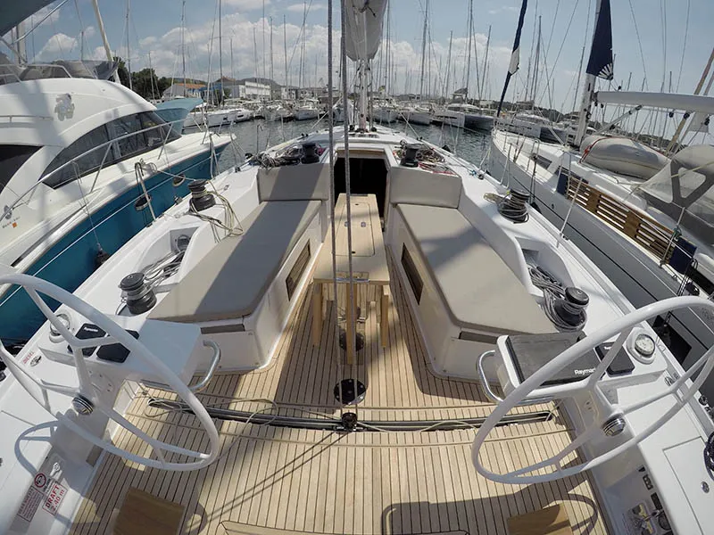 Image slide 233679