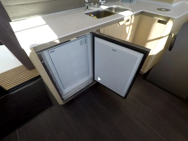 Image slide 233954