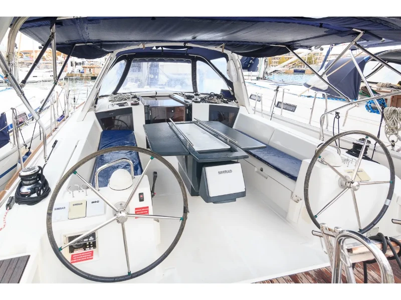 Oceanis 41 Katalina boat image