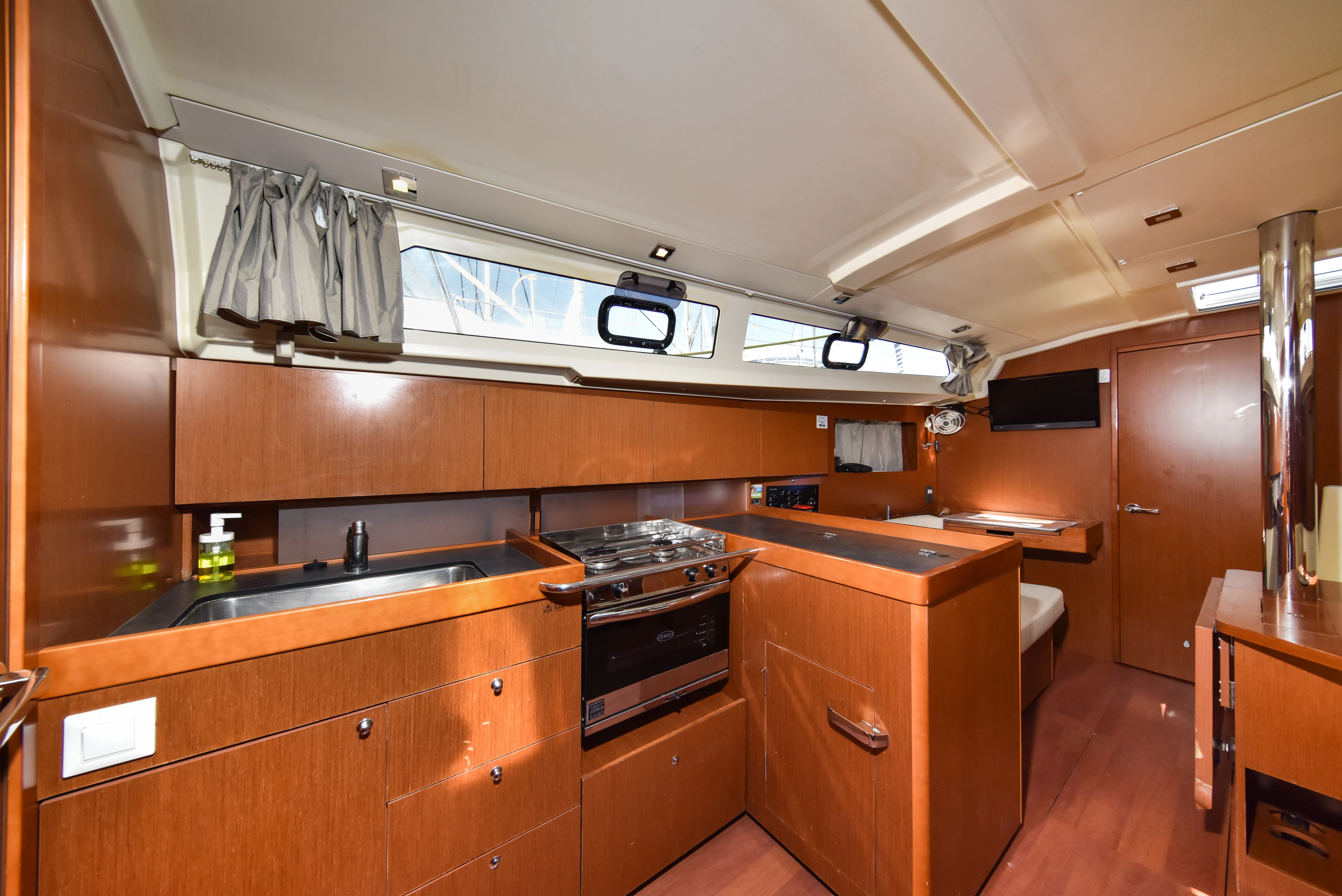 Image slide 234386