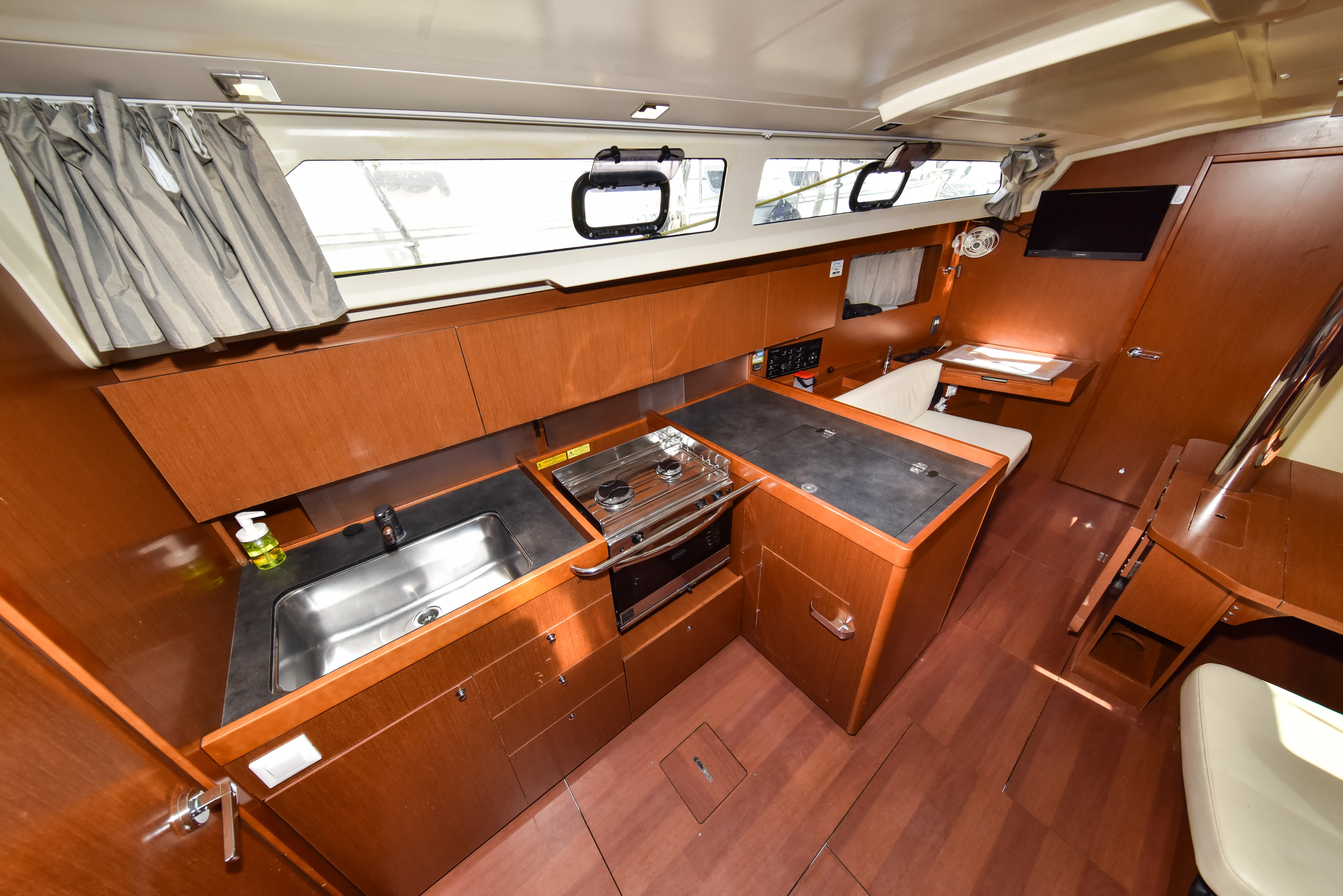 Image slide 234394