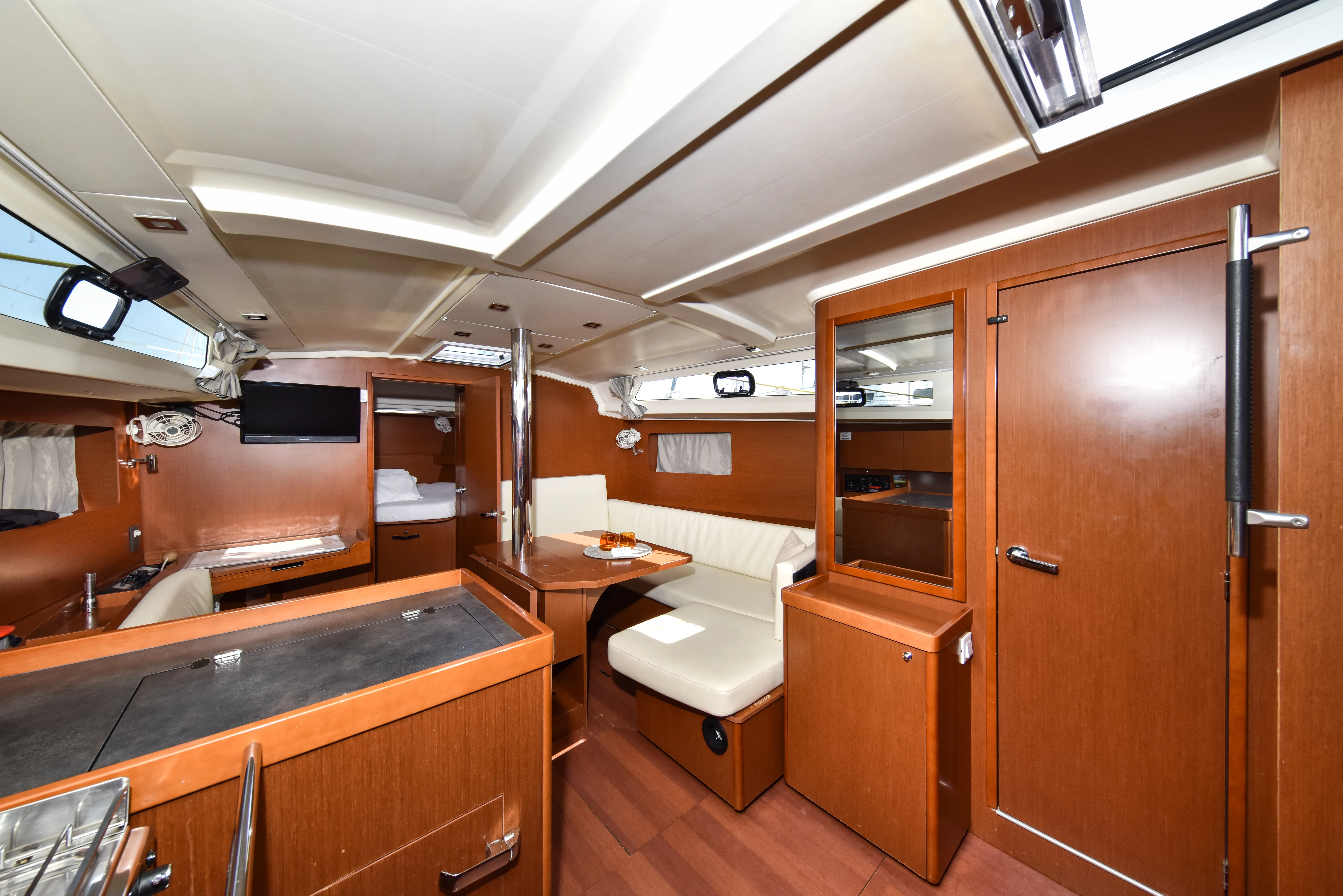 Image slide 234408