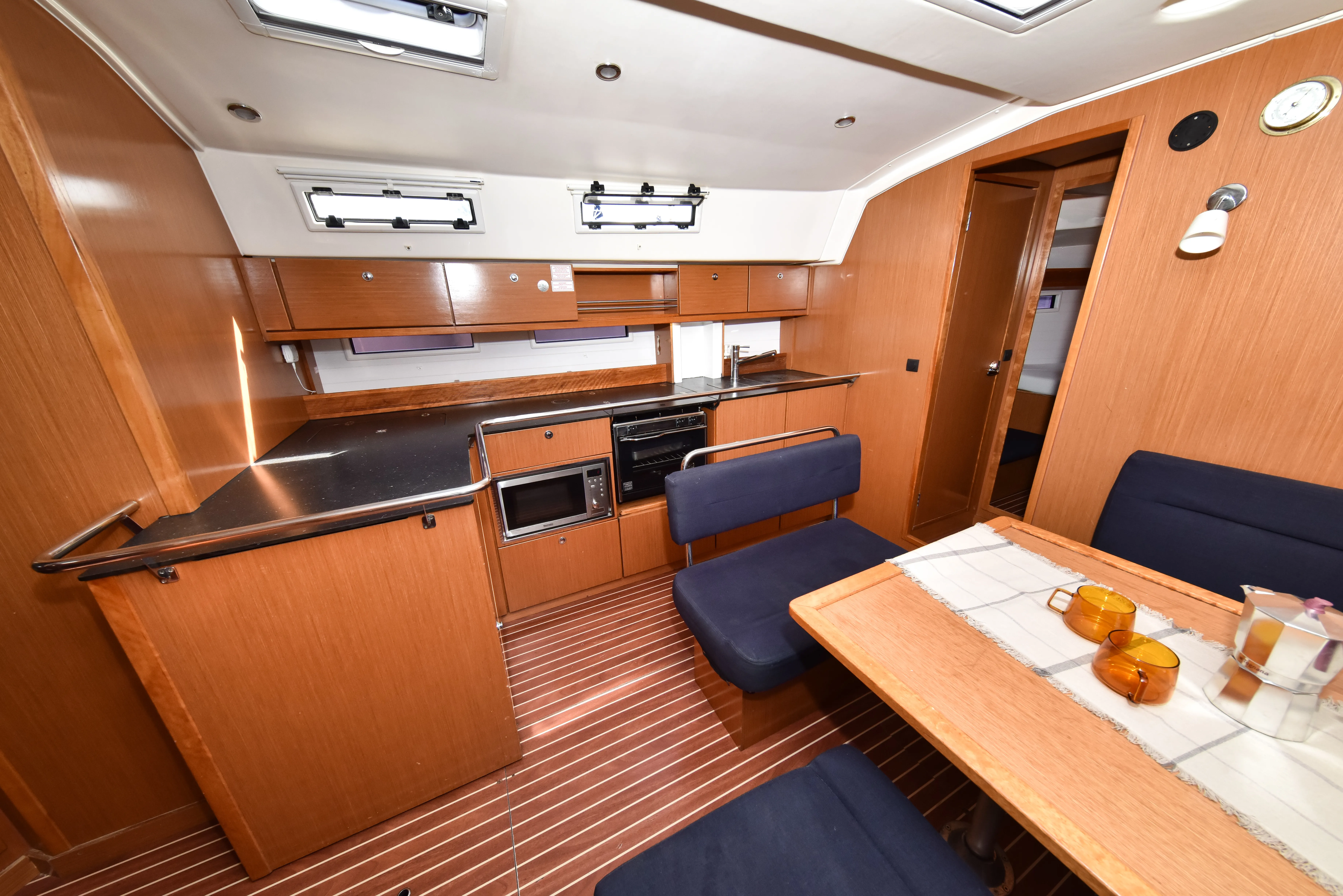 Image slide 234596