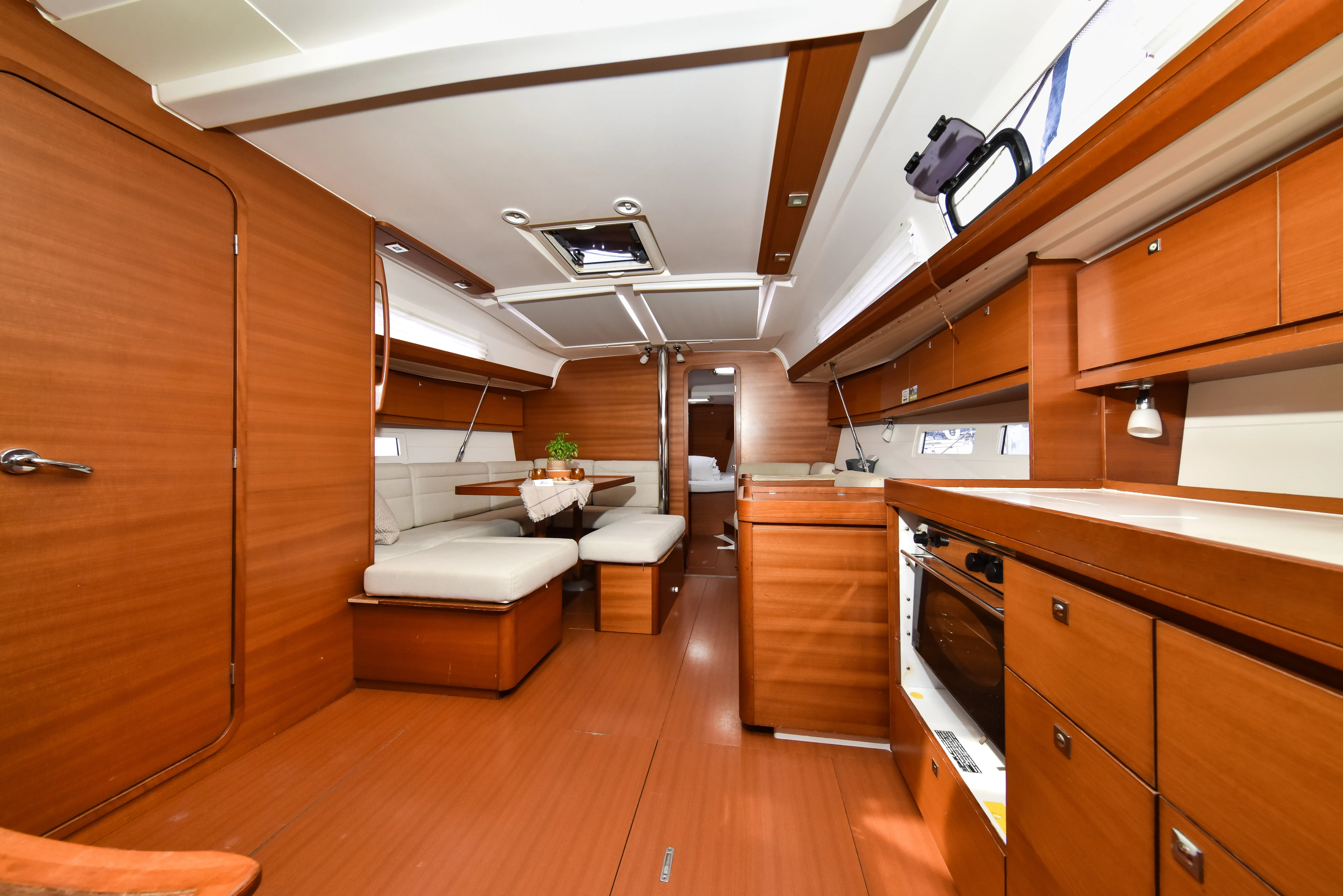 Image slide 235006