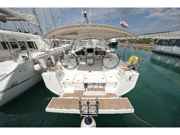 Oceanis 48 SAN CLEMENTE boat image