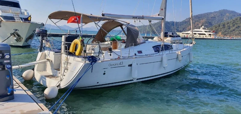 Oceanis 43 Rhapsody boat image