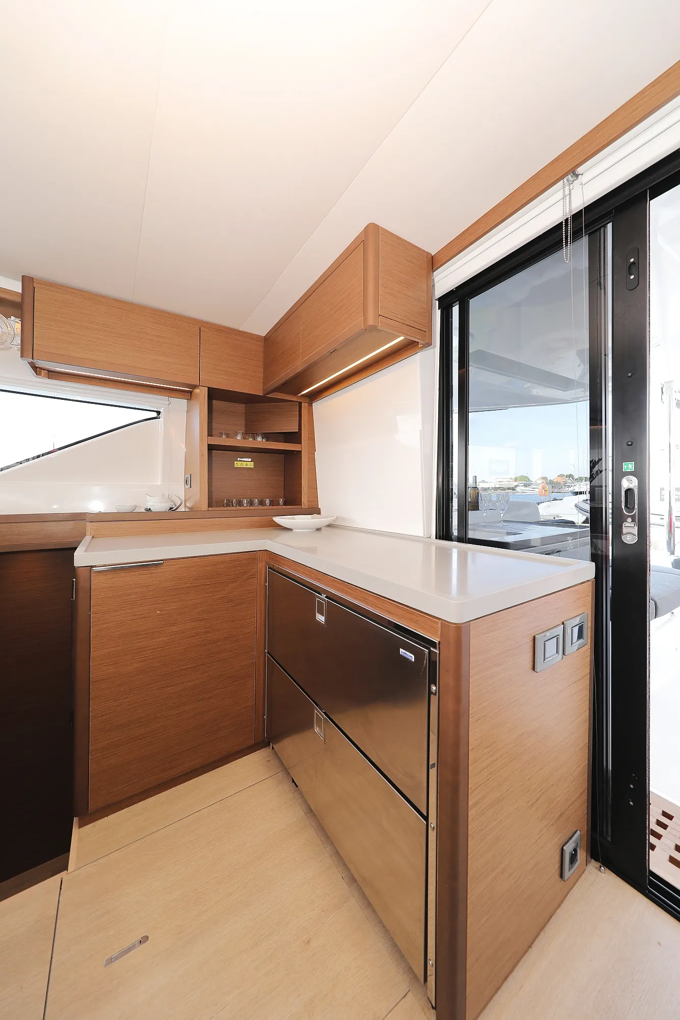 Image slide 235877